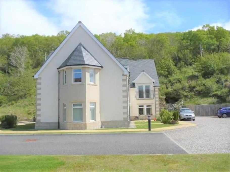 Beautiful Loch Side Apartment With Panoramic Views Fort William Exteriér fotografie